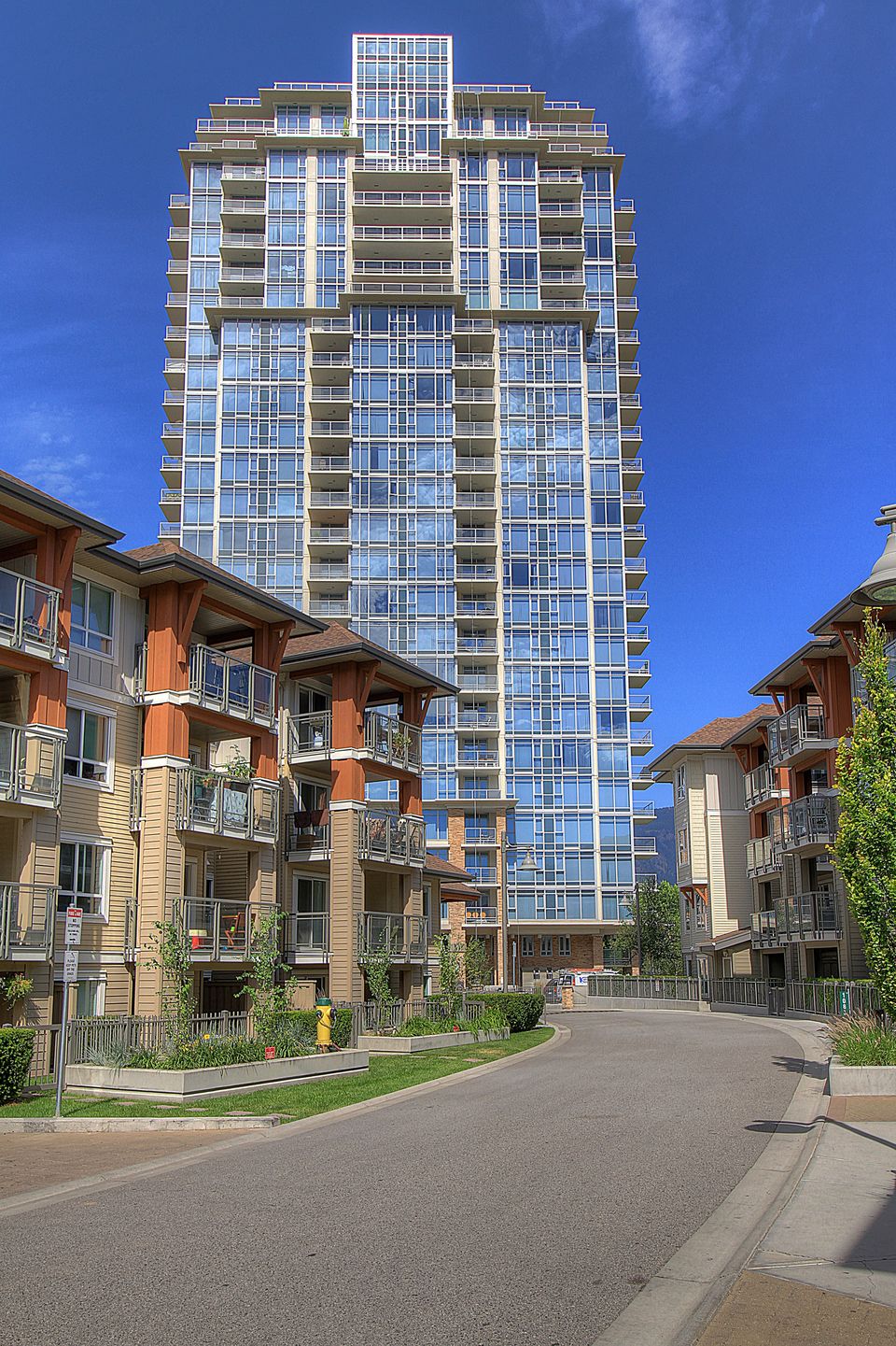 Waterscapes at 1075 - 1139 Sunset Dr, Kelowna, British Columbia